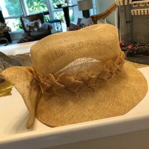 NWOT COURTNEY & CO. STRAW HAT MADE IN ITALY 100%STRAW